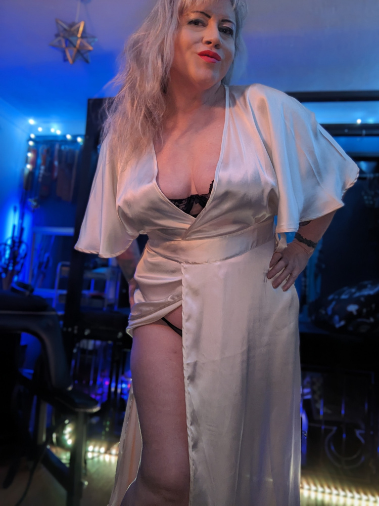 Photo Worship Me in My What Katie Did satin robe by MISTRESS HELEN RYDER