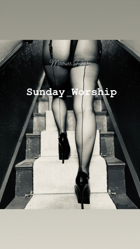 Photo Worship My legs & high heels by MISTRESS TABITHA