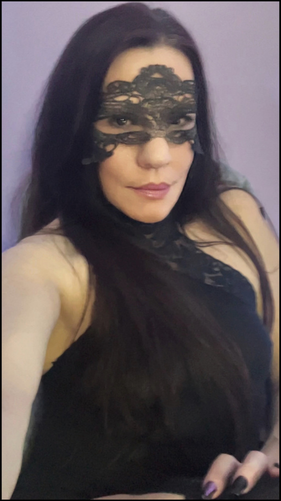 Photo Sexy Seductive Mistress looking at you making you weaker by MISTRESS ANNA